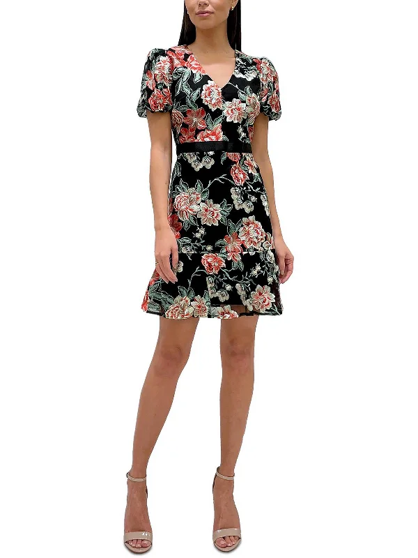 Womens Embroidered Flowers Puff Sleeves Cocktail and Party Dress